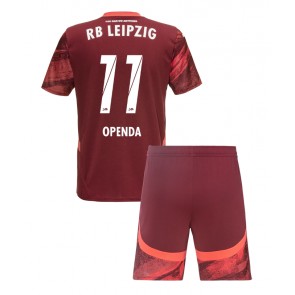 Billiga RB Leipzig Lois Openda #11 Bortatröja Barn 2024-25 Kortärmad (+ Korta byxor)